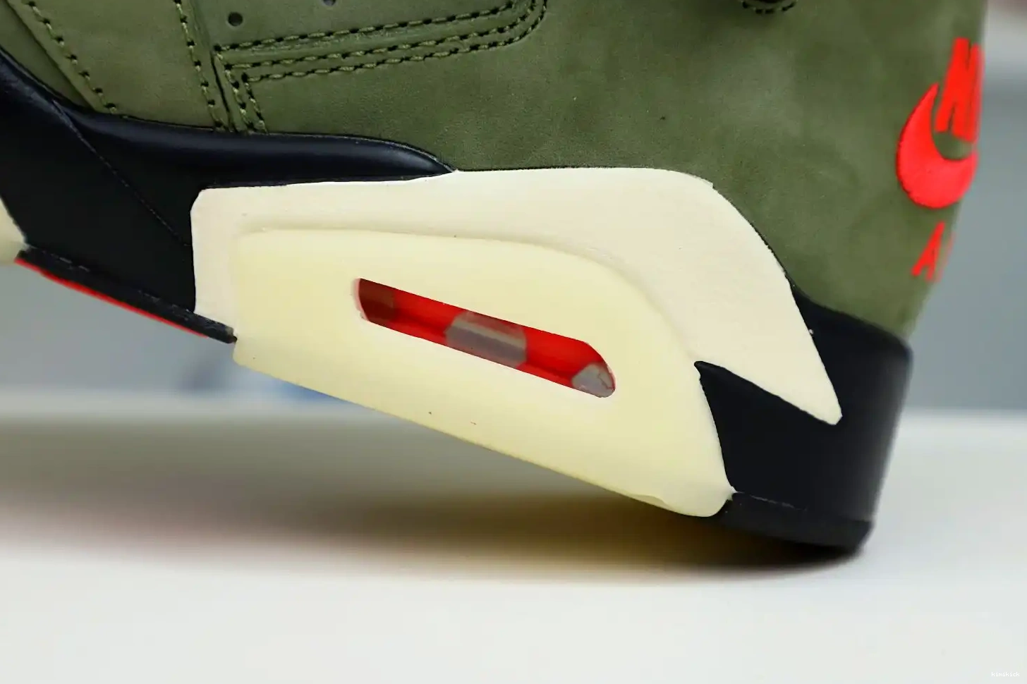 Kimikick SCOTT 'OLIVE' AIR TRAVIS RETRO JORDAN 6 X 0503